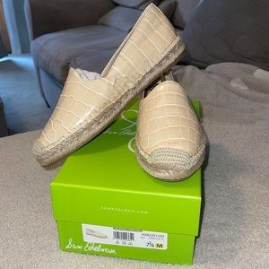 **BRAND NEW**SAM EDELMAN KESIA FLAT “EGGSHELL CROC”